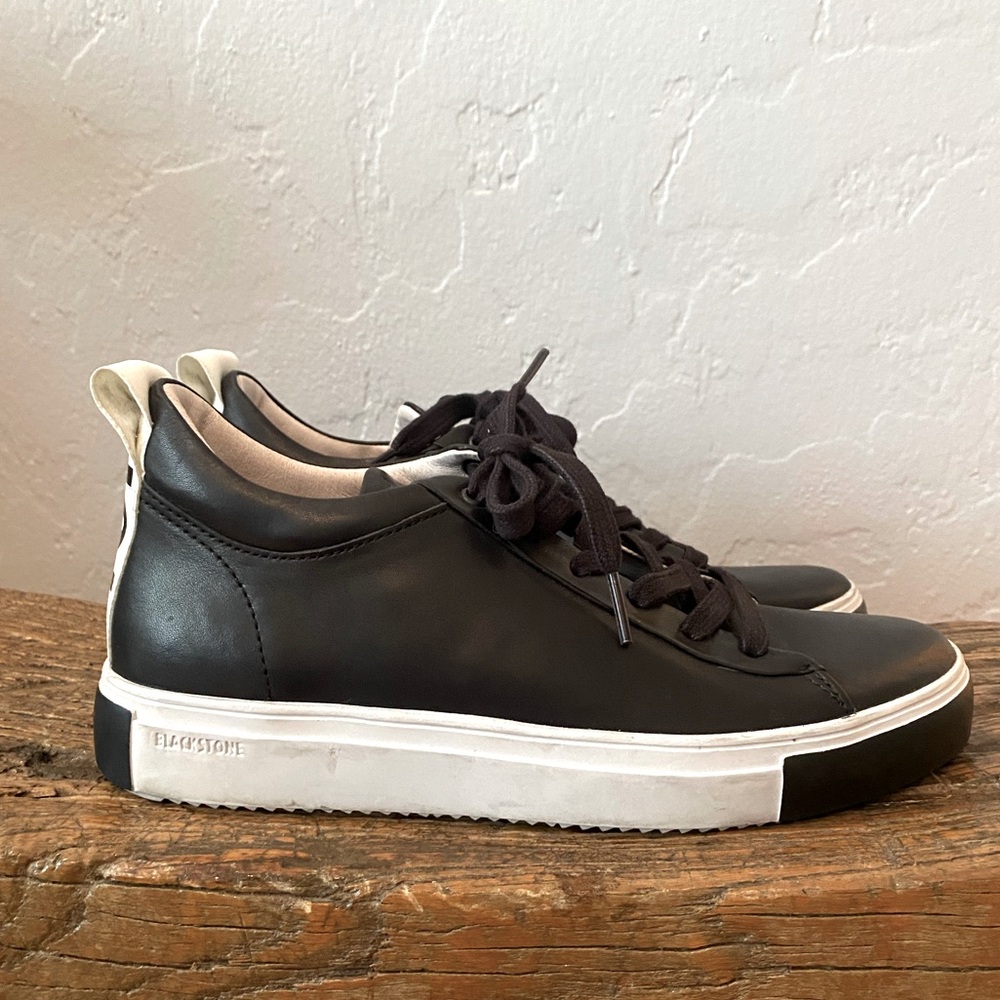 Blackstone sneakers women’s size 38   Great Condition